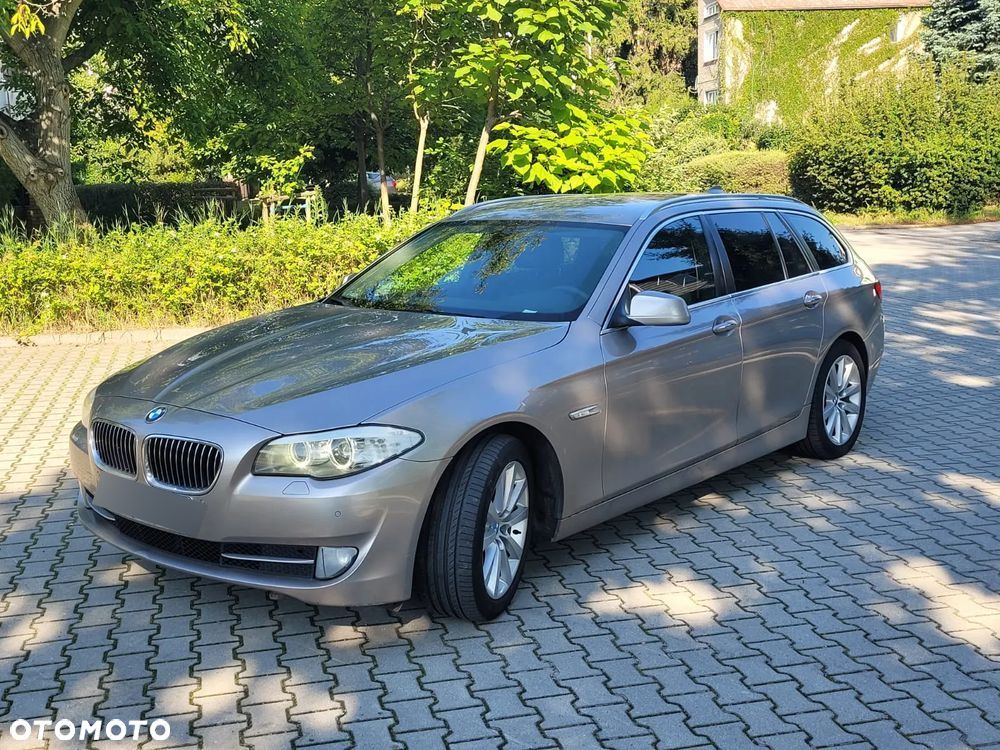BMW Seria 5 520d Touring - 2