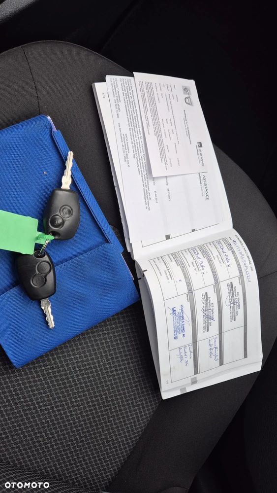 Dacia Sandero 1.2 16V 75 Celebration - 18