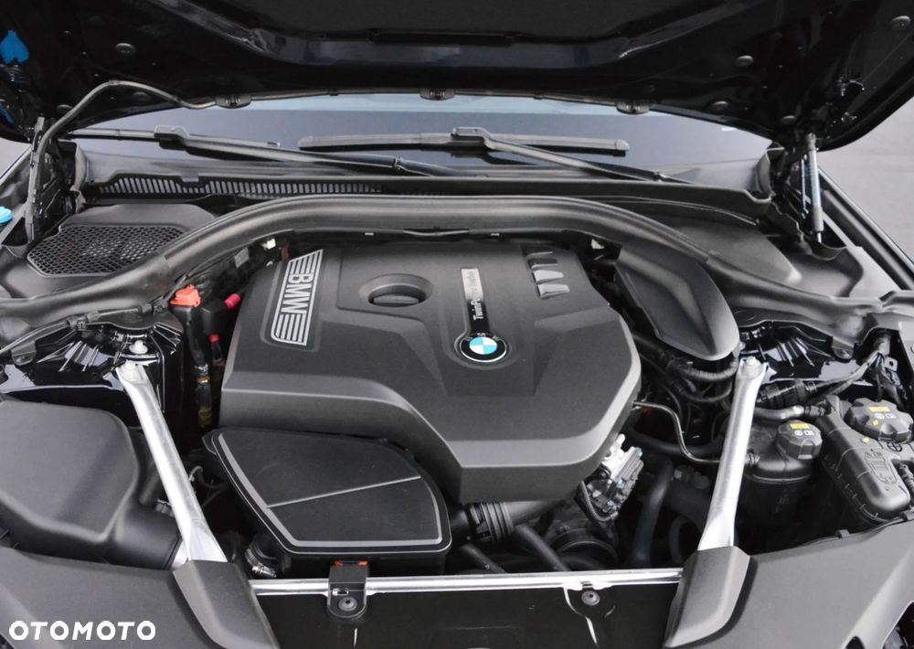 BMW Seria 5 530i GPF M Sport sport - 32