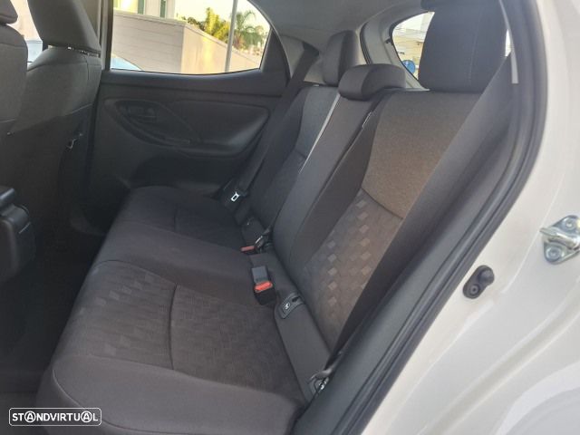 Toyota Yaris 1.5 HDF Comfort - 33
