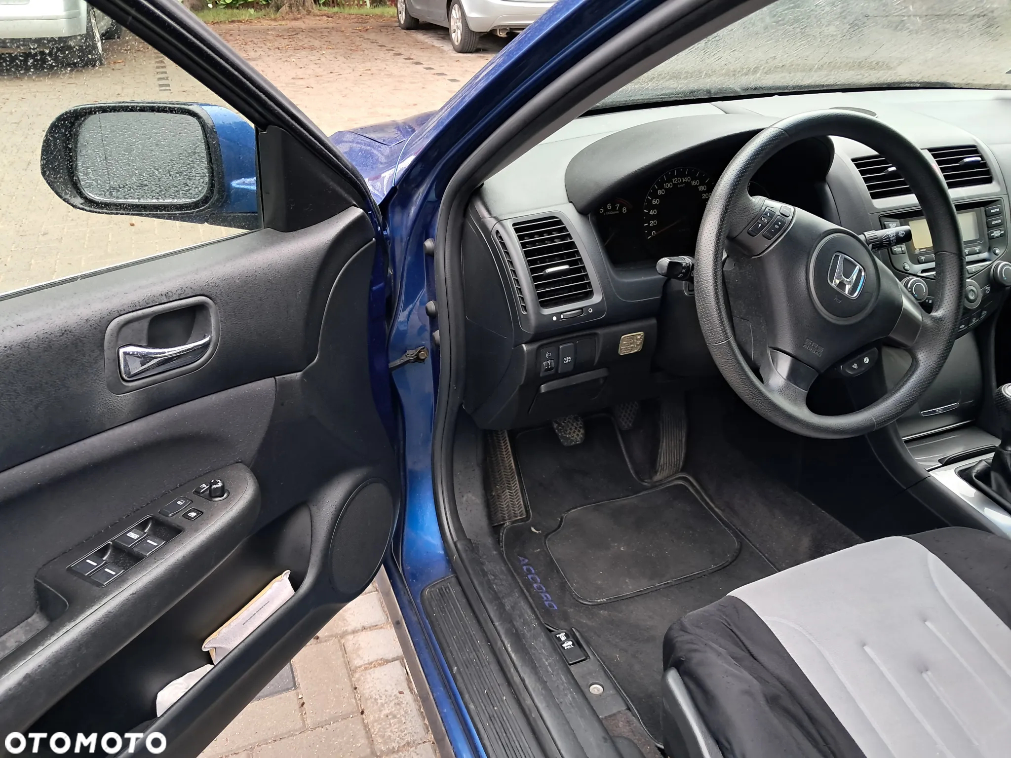 Honda Accord 2.0 Comfort - 10
