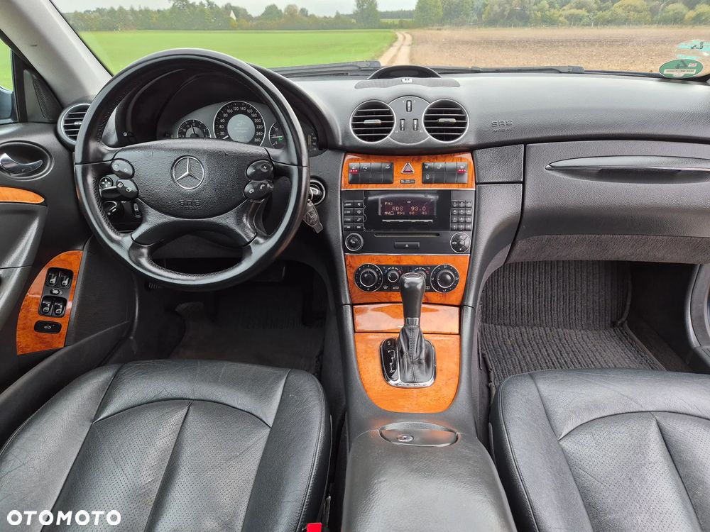 Mercedes-Benz CLK Coupe 200 Kompressor Automatik Avantgarde - 23