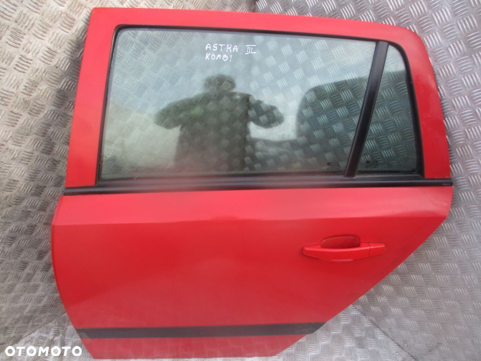 Drzwi tył nr lak Y547 Opel Astra III kombi - 1