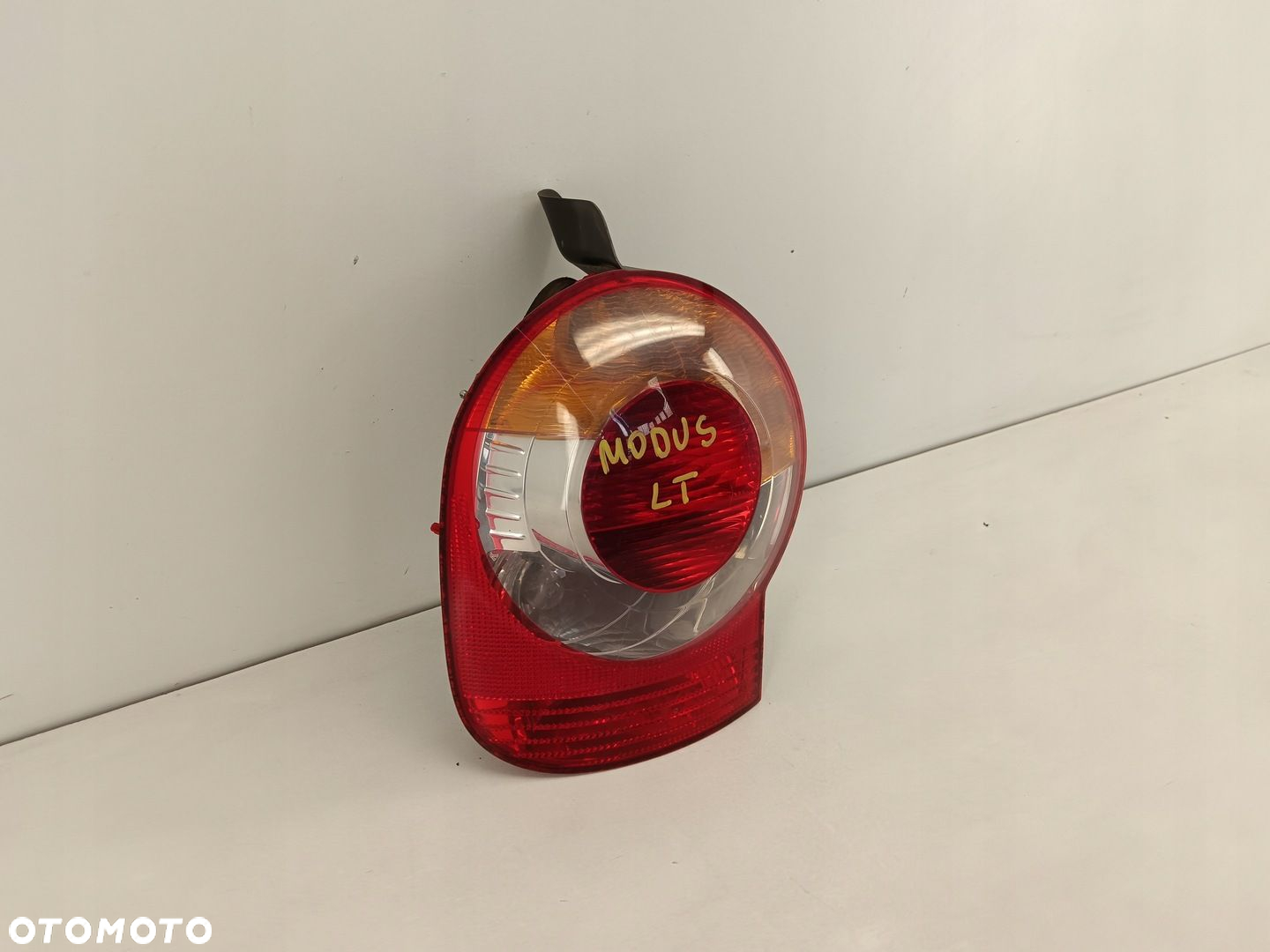 LAMPA LEWA TYLNA RENAULT MODUS 04-08 - 2