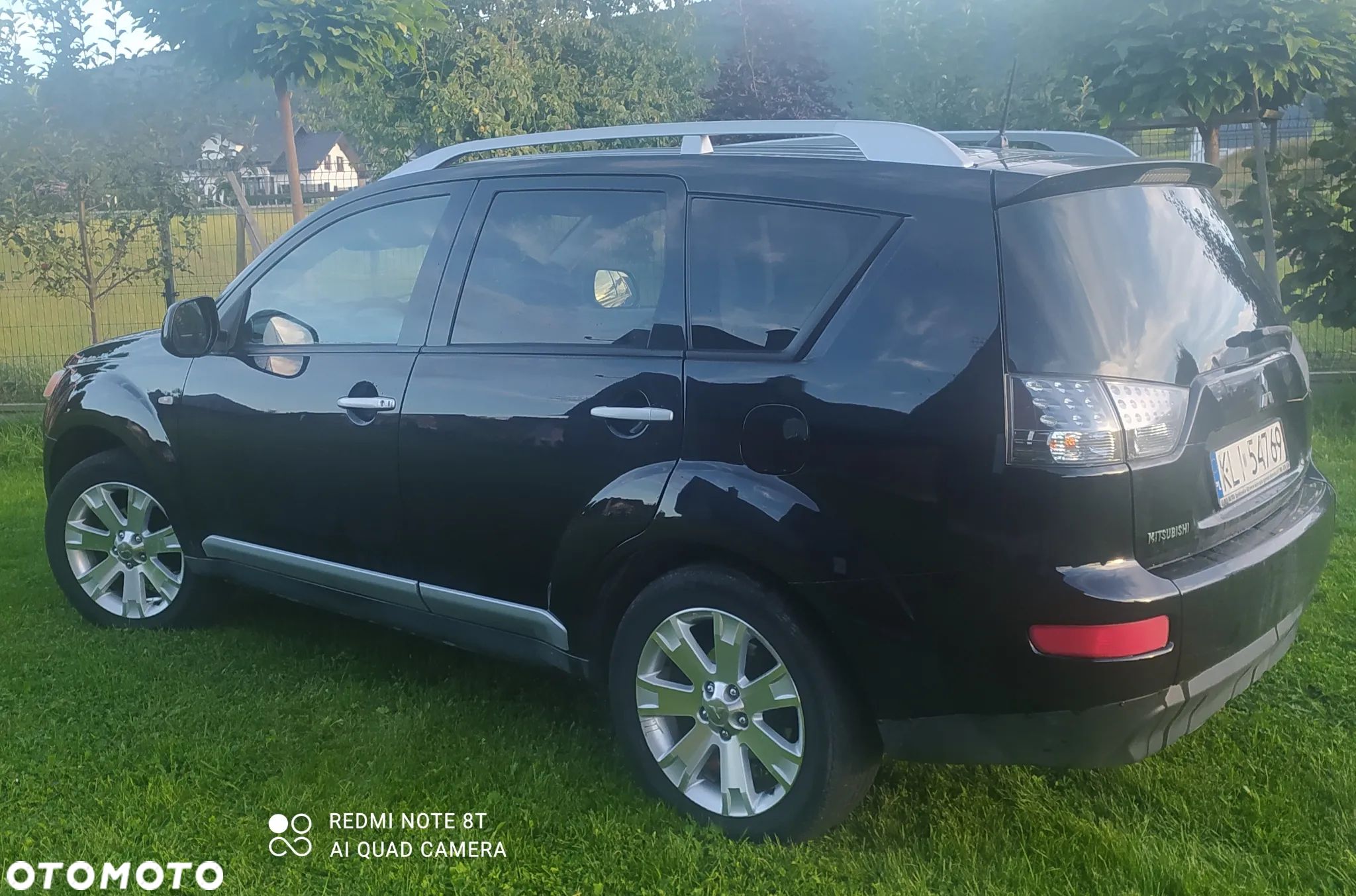 Mitsubishi Outlander - 1