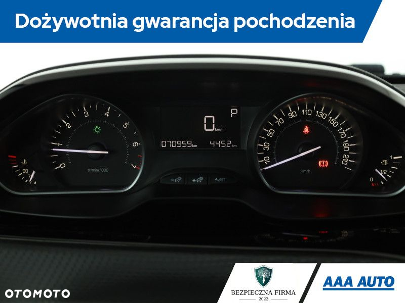 Peugeot 208 - 9