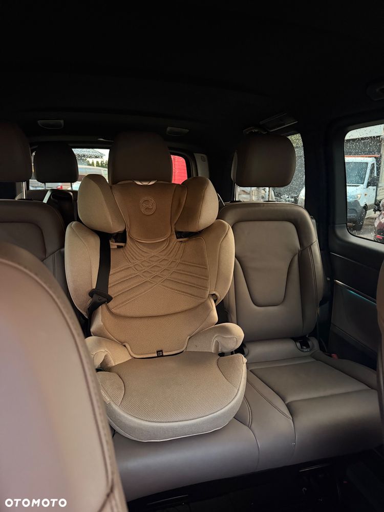 Mercedes-Benz Klasa V 300 d Extralang 9G-TRONIC Avantgarde - 14