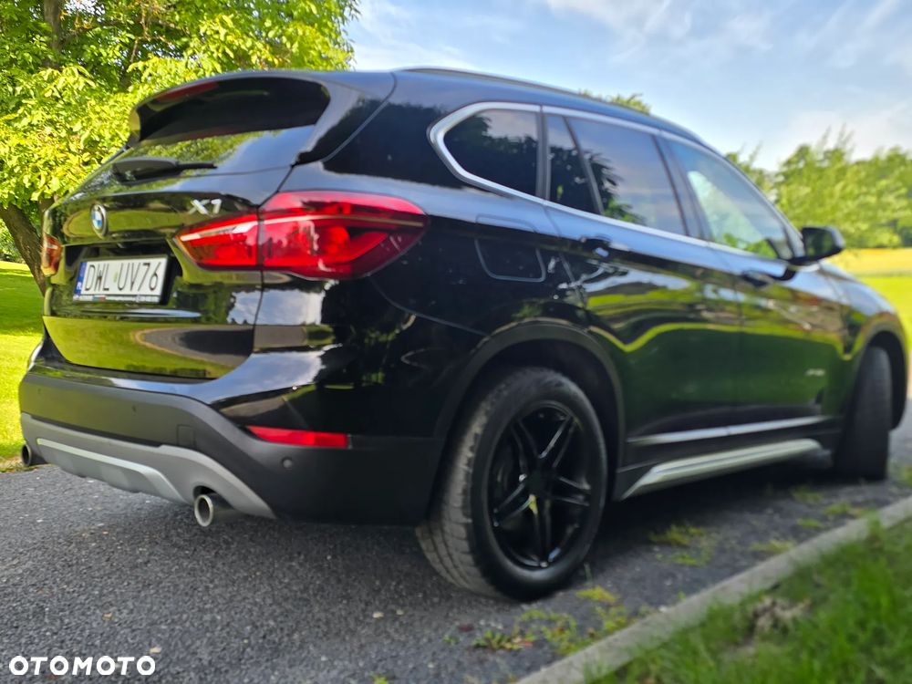 BMW X1 xDrive25i GPF Sport Line - 6