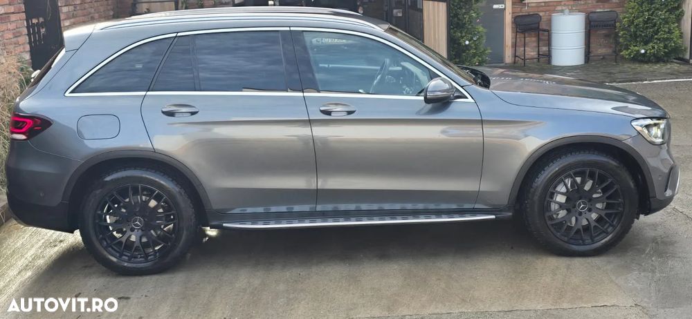 Mercedes-Benz GLC 220 d 4MATIC - 32