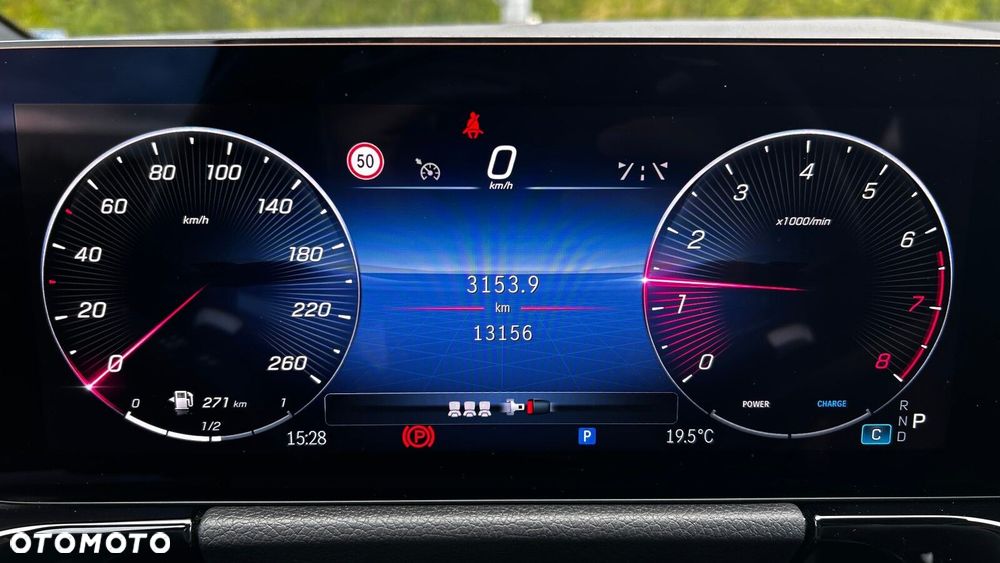 Mercedes-Benz GLA - 17