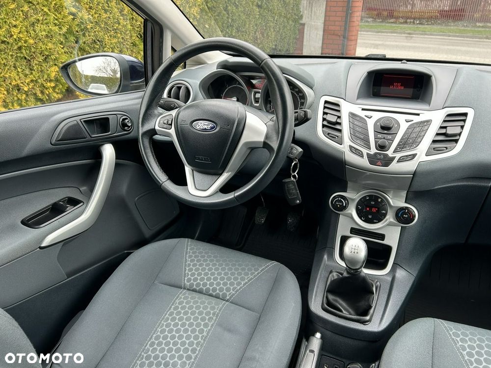 Ford Fiesta 1.6 TDCi Gold X - 18