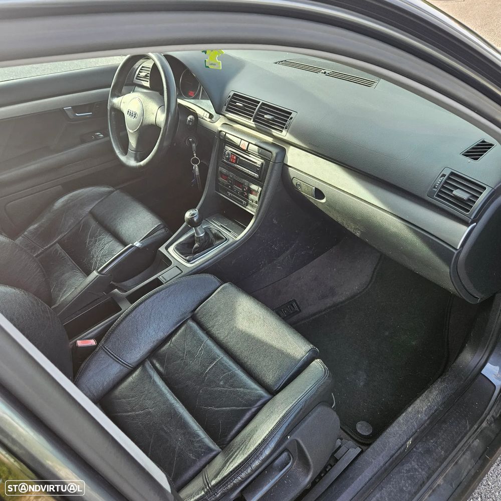 Audi A4 1.9 TDI m6 Exclusive - 8