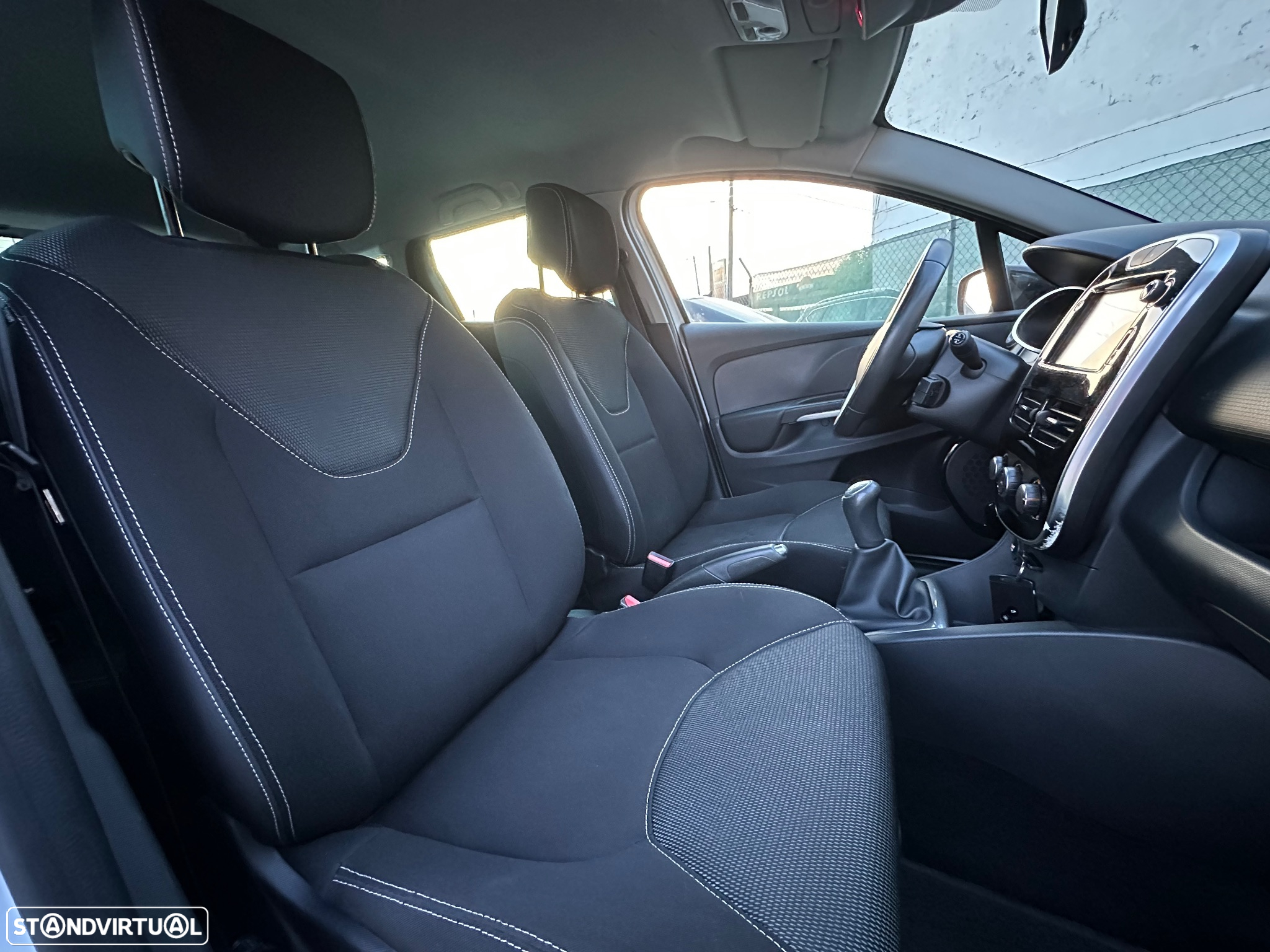 Renault Clio Sport Tourer dCi 90 Dynamique - 8