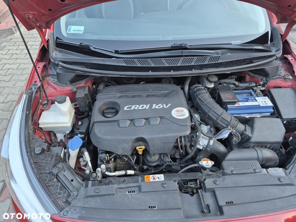 Kia Ceed - 10