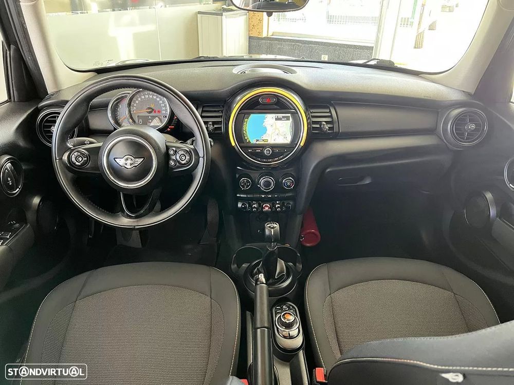 MINI 5 Portas One D - 10