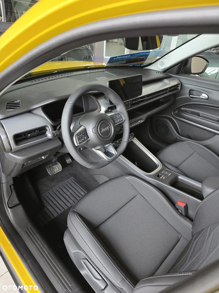 Jeep Avenger 1.2 T3 mHEV Altitude FWD eDCT6 - 6