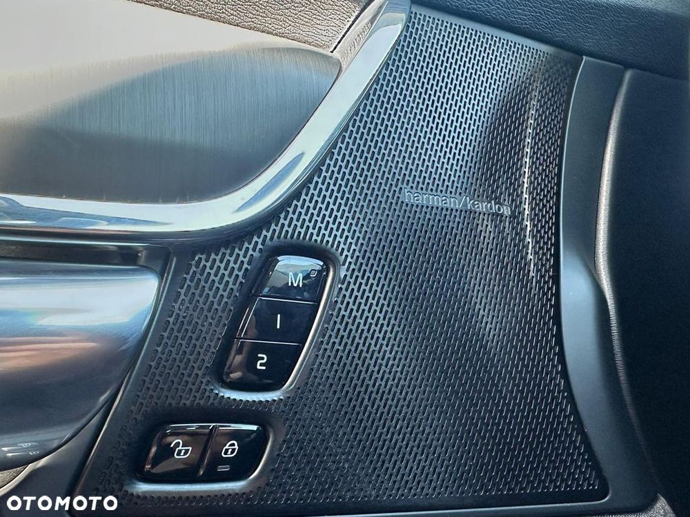 Volvo S90 - 17