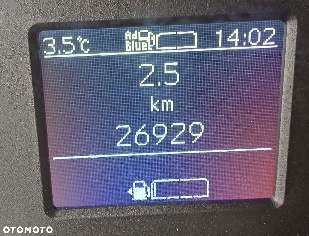 Mercedes-Benz Sprinter - 11