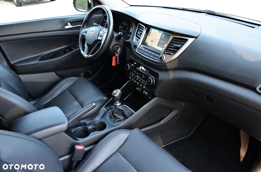 Hyundai Tucson 2.0 CRDI 4WD Premium - 37