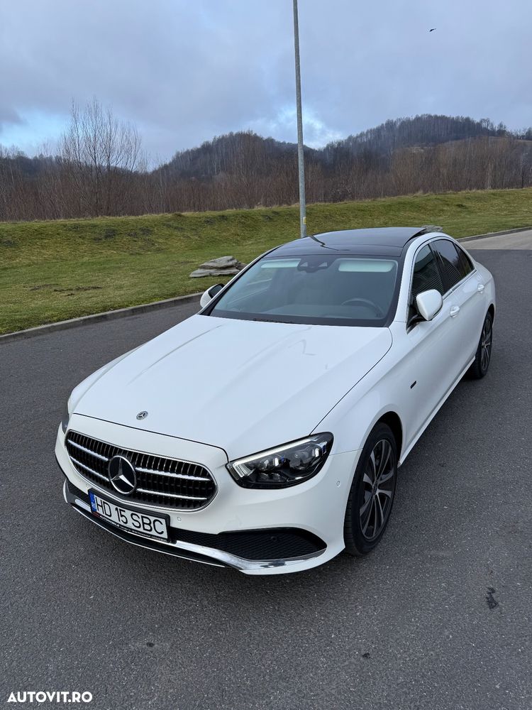 Mercedes-Benz E 300 4Matic 9G-TRONIC Avantgarde - 1