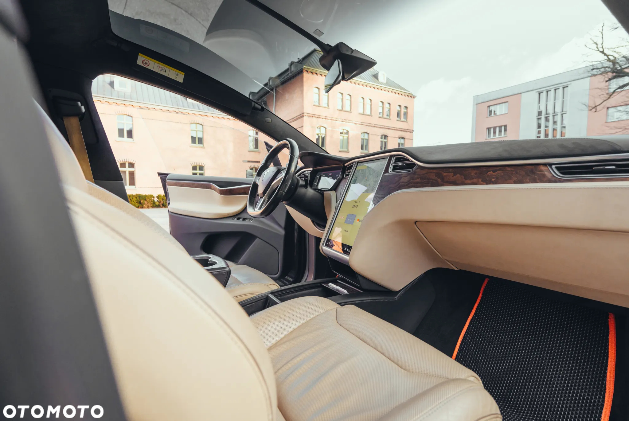 Tesla Model X Performance - 15