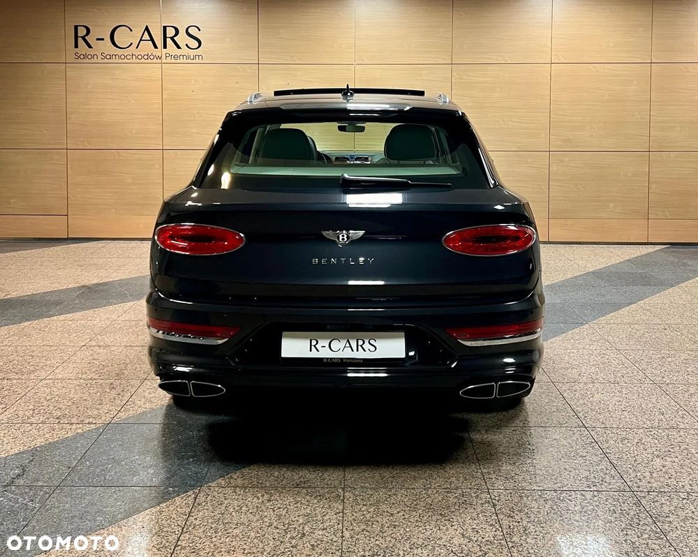Bentley Bentayga - 4