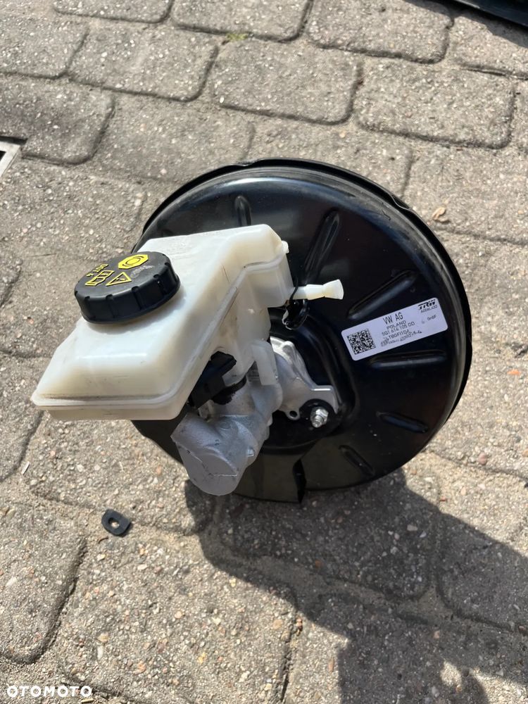 POMPA SERWO HAMULCOWA 5Q1614105DD VW GOLF VII GTI - 1