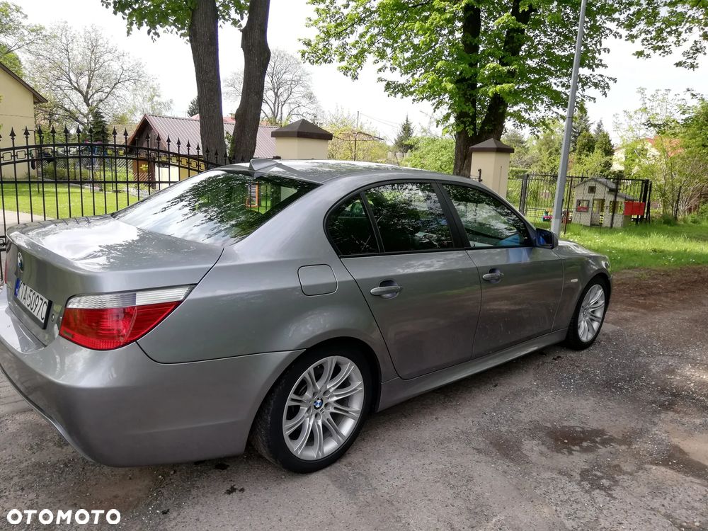 BMW Seria 5 525i - 6