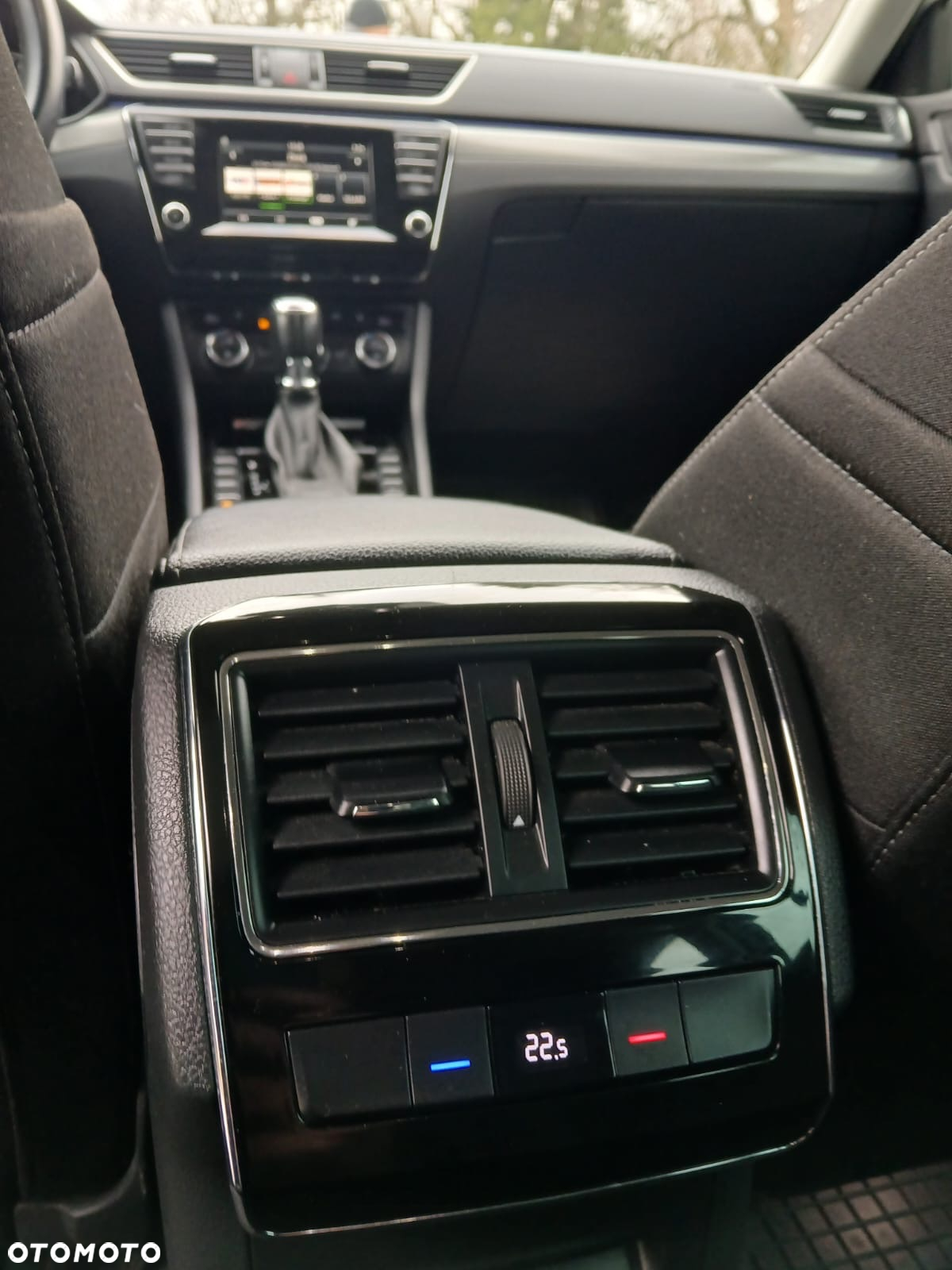 Skoda Superb Combi 2.0 TDI DSG Style - 22