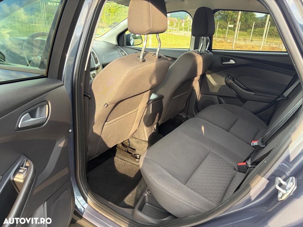 Ford Focus 1.0 EcoBoost Titanium - 22