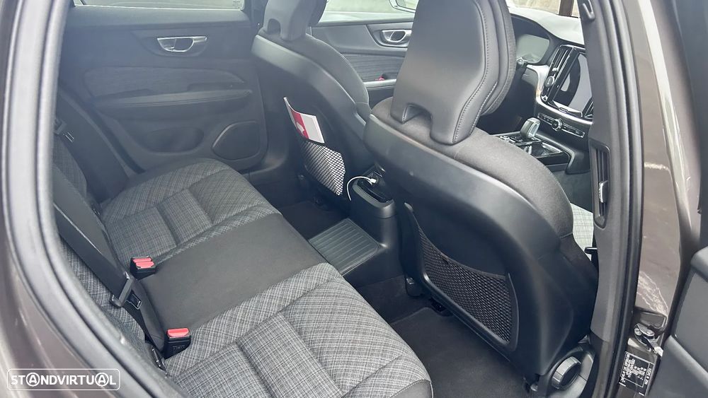 Volvo V60 2.0 T6 AWD TE Inscription Expression - 4