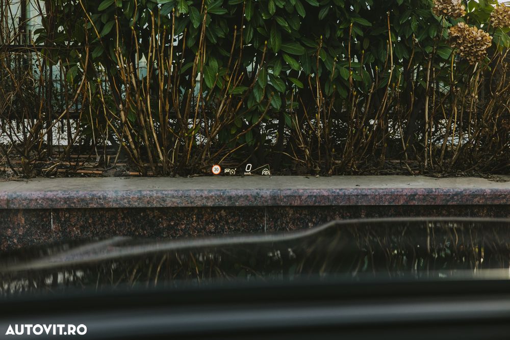 Mercedes-Benz GLC 300 d 4MATIC MHEV - 31