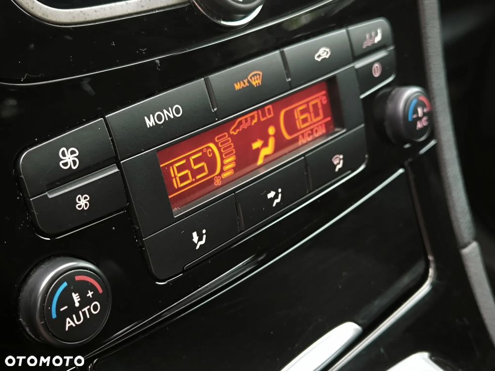 Ford Galaxy 2.0 TDCi Titanium - 26