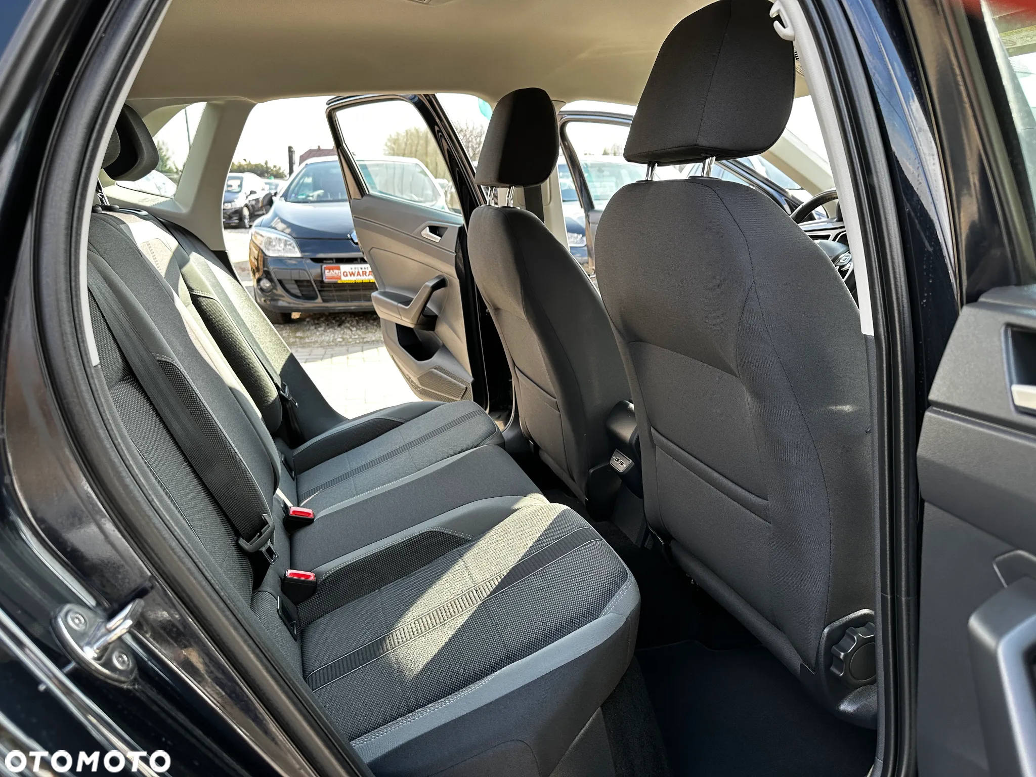 Volkswagen Polo - 27