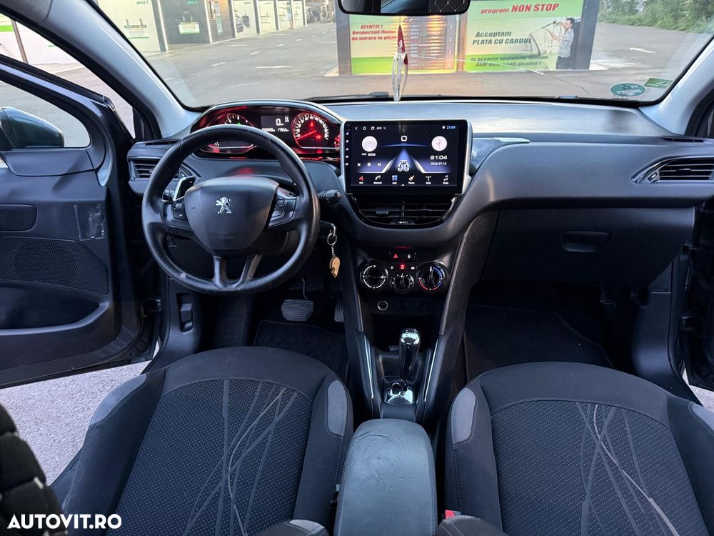 Peugeot 208 - 20