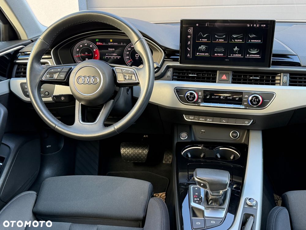 Audi A4 Limousine - 12