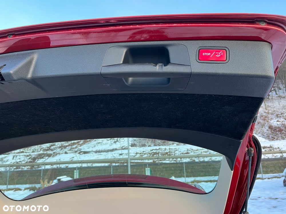 Mercedes-Benz Klasa E 200 d 9G-TRONIC - 9