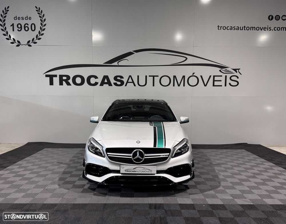 Mercedes-Benz A 45 AMG 4Matic Speedshift 7G-DCT PETRONAS 2015 World Champion Edition - 2