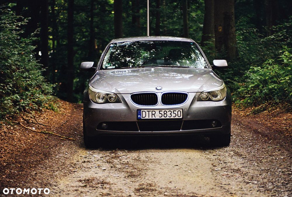 BMW Seria 5 525i - 2