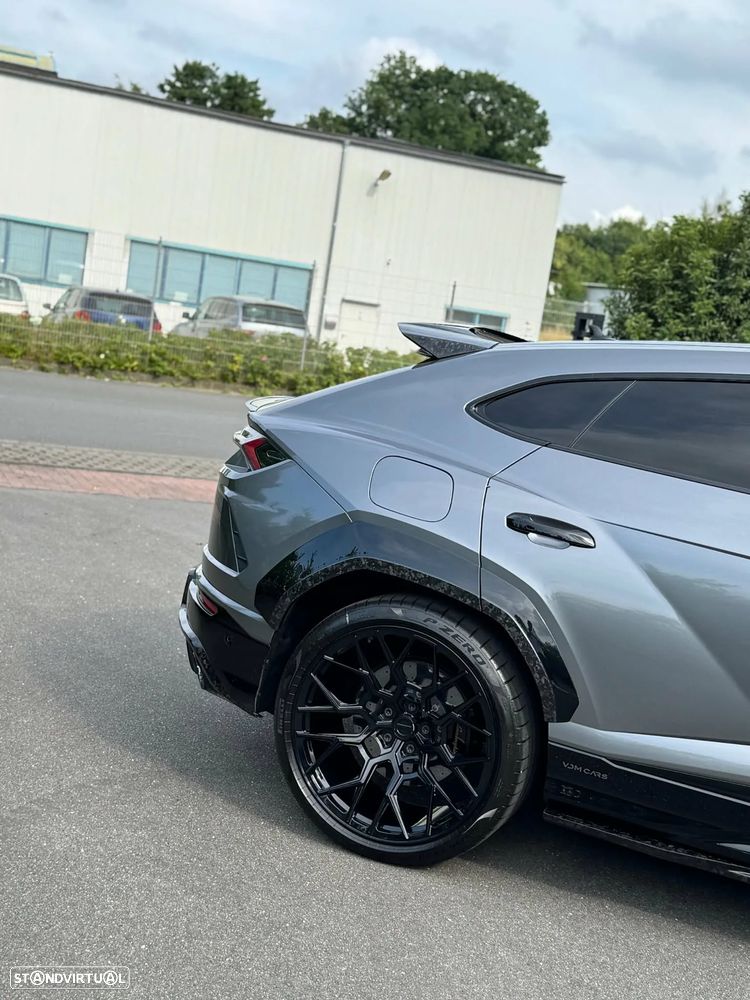 Lamborghini Urus 4.0 V8 - 4