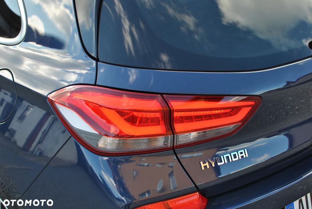 Hyundai i30 1.4 T-GDI Premium DCT - 16