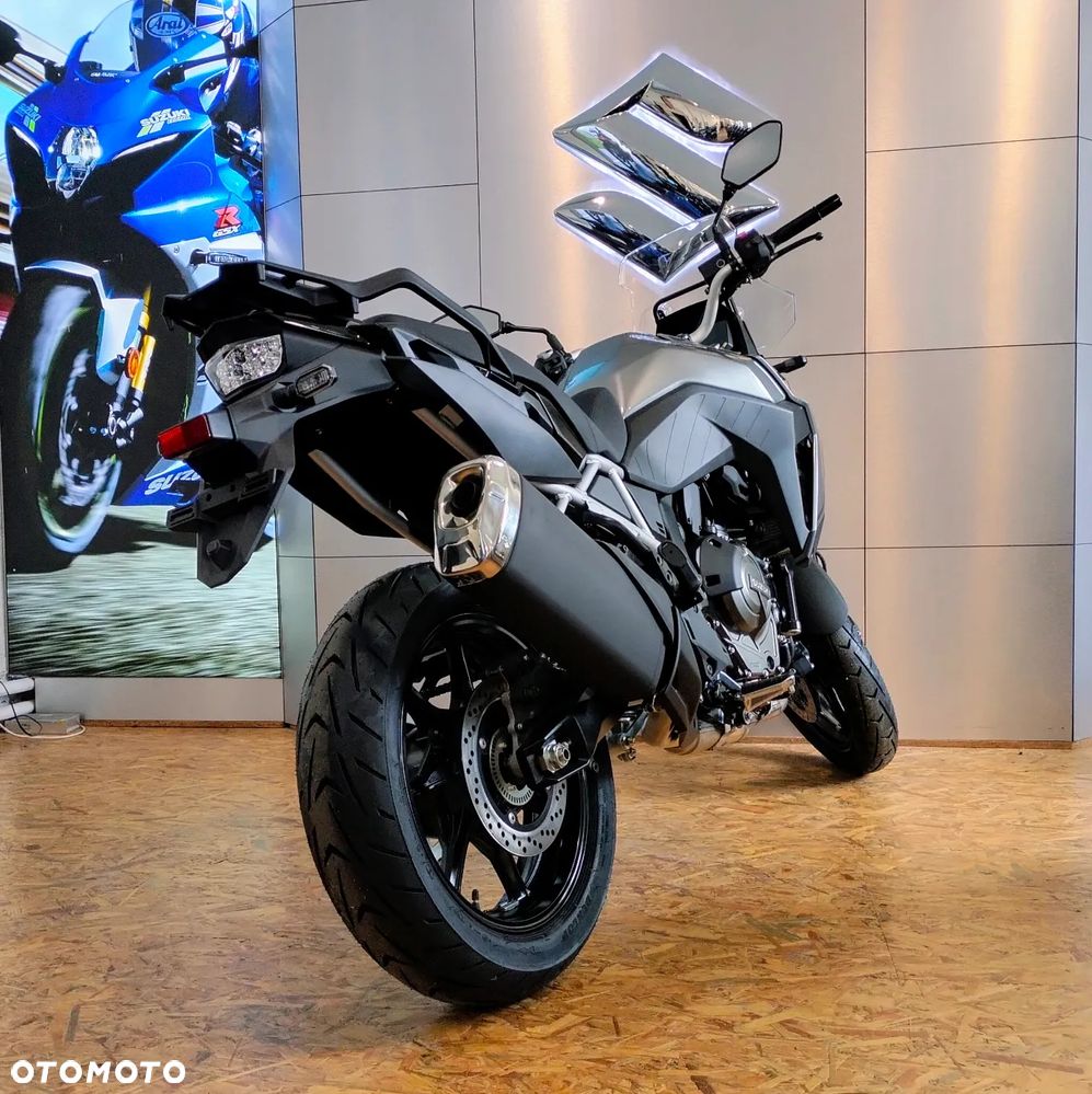 Suzuki DL - 8