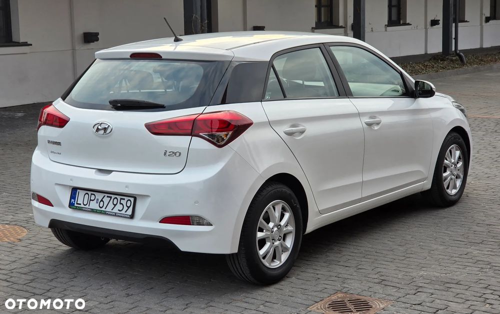 Hyundai i20 1.4 - 9
