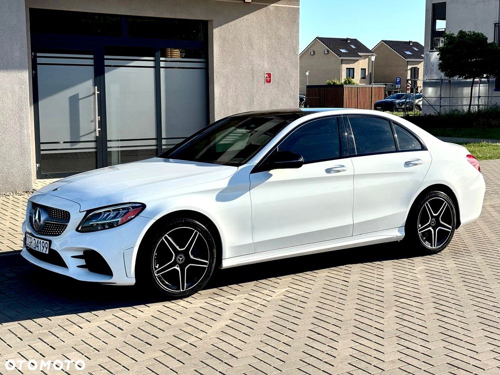 Mercedes-Benz Klasa C 300 4Matic 9G-TRONIC AMG Line - 5