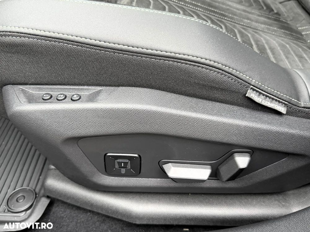 Peugeot 3008 1.2 Hybrid 145 e-DCS6 GT - 8