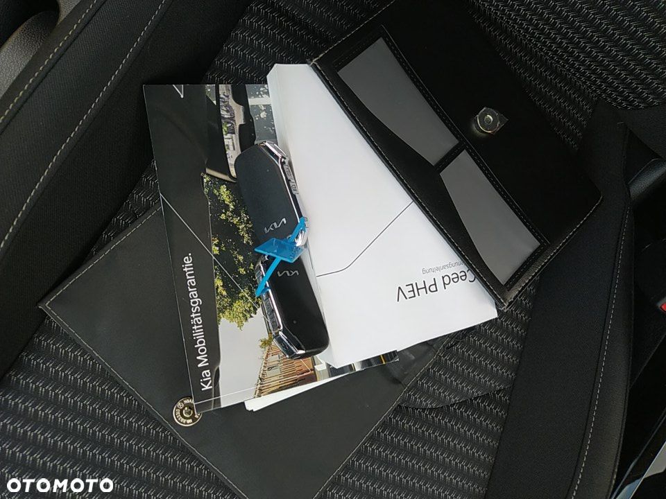 Kia Ceed 1.6 GDI PHEV L Business Line DCT - 12