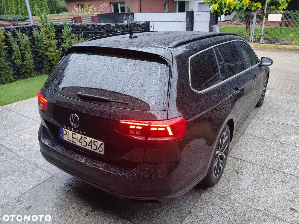 Volkswagen Passat 2.0 TDI SCR DSG Business - 4