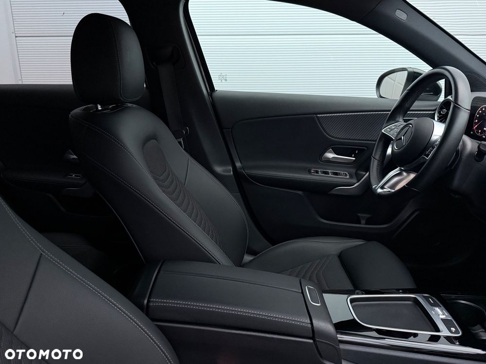 Mercedes-Benz Klasa A 180 7G-DCT Progressive Advanced - 12