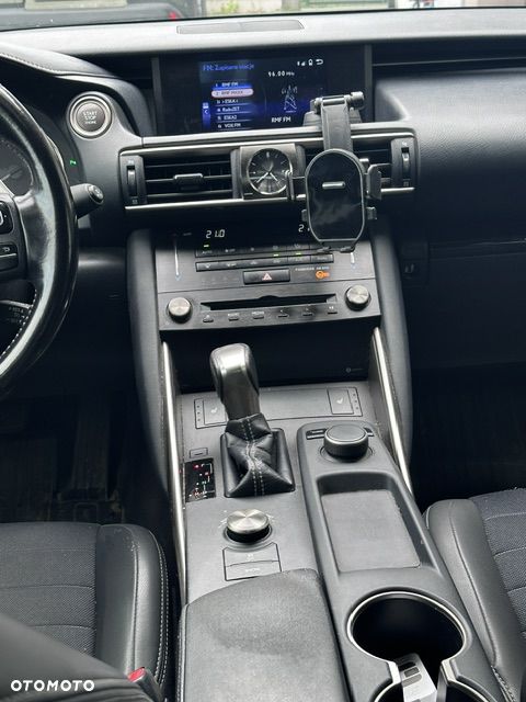 Lexus IS 200t / 300 Elegance - 11