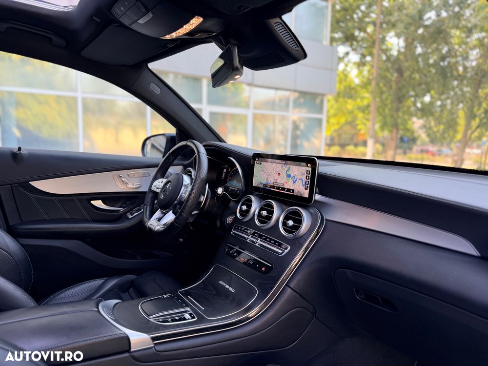 Mercedes-Benz GLC Coupe AMG 63 4Matic+ AMG Speedshift MCT 9G - 12